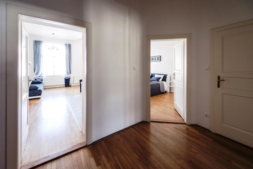 Modern Apartment Riegrovy Sady Прага Стая снимка